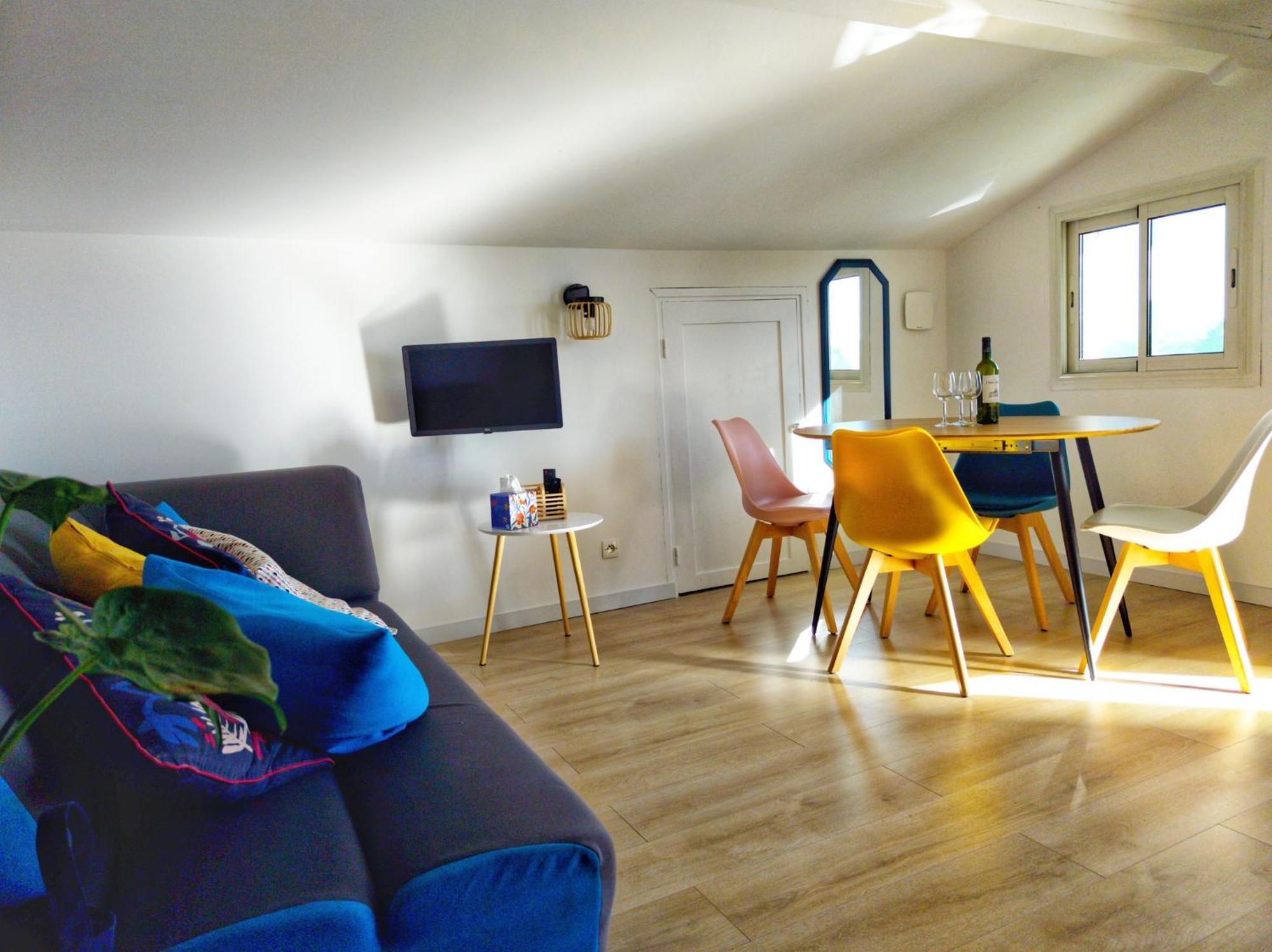 Maison Des Chenes 64 - Independant Apartment With Terrasse Boucau Eksteriør billede